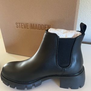 Steve Madden Woman’s Howler Ankle Boots.